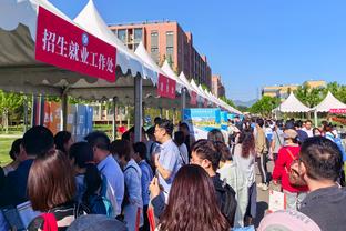 墨菲谈复出后献暴扣：要让人们知道我依然有很强的运动能力